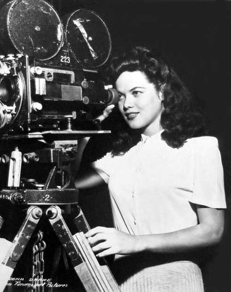 dona drake mitchell set.jpg (60.23 KiB) Viewed 149889 times dona drake mitchell set.jpg